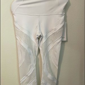 ✨ lululemon lace wunder under 25” ✨